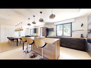  Colocation � louer 10 pi�ces 250 m�