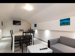  Colocation � louer 9 pi�ces 180 m�