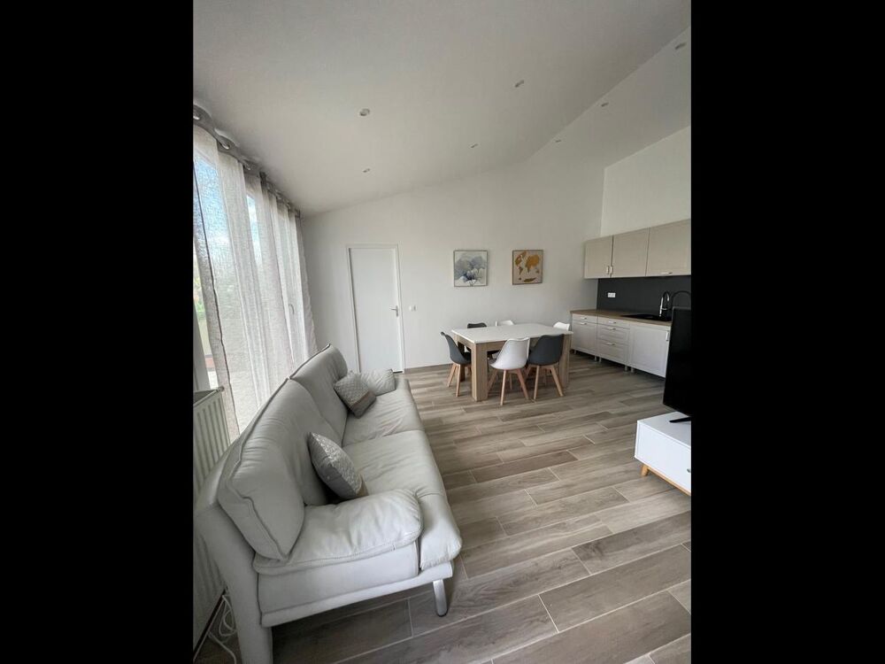 location Colocation - 6 pice(s) - 94 m Torcy (77200)