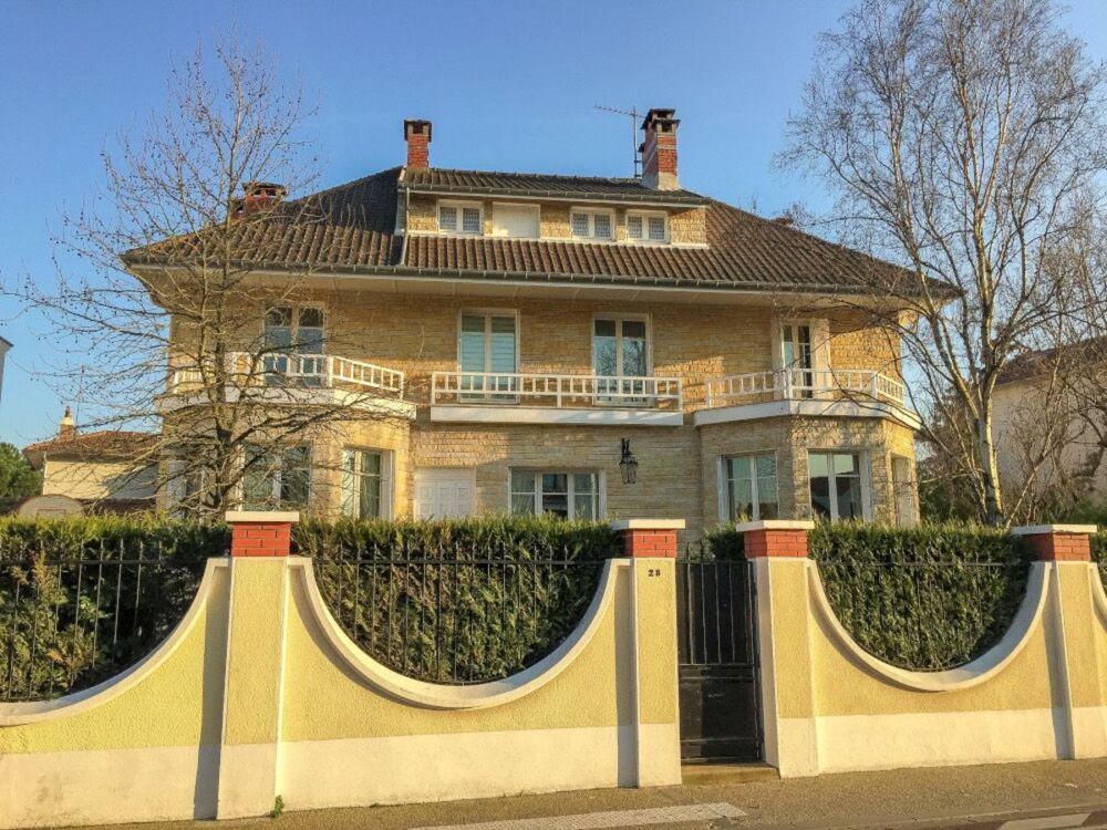 location Colocation - 10 pi�ce(s) - 450 m� Le Perreux-sur-Marne (94170)