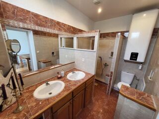  Colocation � louer 8 pi�ces 150 m�