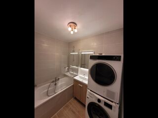  Colocation � louer 6 pi�ces 105 m�