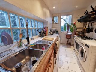  Colocation � louer 10 pi�ces 200 m�