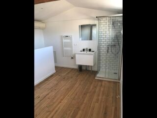  Colocation � louer 10 pi�ces 250 m�