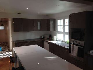  Colocation � louer 7 pi�ces 250 m�