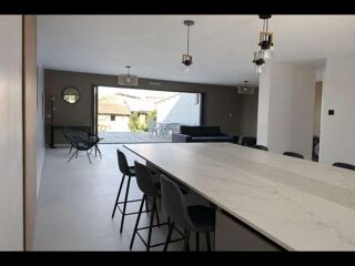  Colocation � louer 8 pi�ces 200 m�