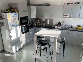  Colocation � louer 8 pi�ces 250 m�