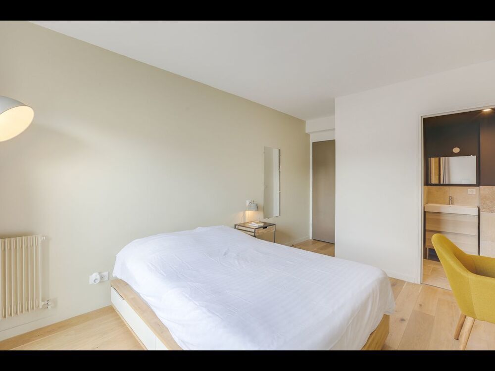 location Colocation - 10 pi�ce(s) - 450 m� Le Perreux-sur-Marne (94170)