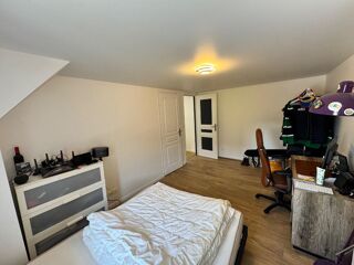  Colocation � louer 7 pi�ces 180 m�