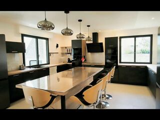  Colocation � louer 10 pi�ces 250 m�