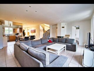  Colocation � louer 10 pi�ces 200 m�