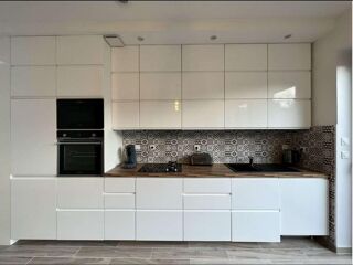  Colocation � louer 6 pi�ces 180 m�