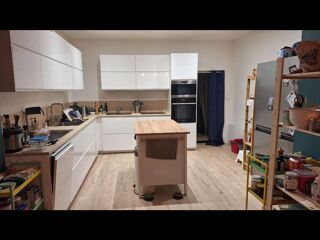  Colocation � louer 9 pi�ces 200 m�