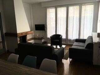  Colocation � louer 8 pi�ces 250 m�