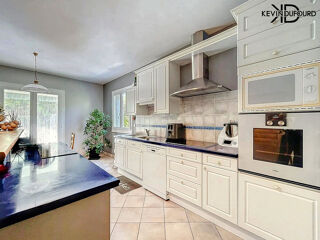 Maison  vendre 6 pices 200 m