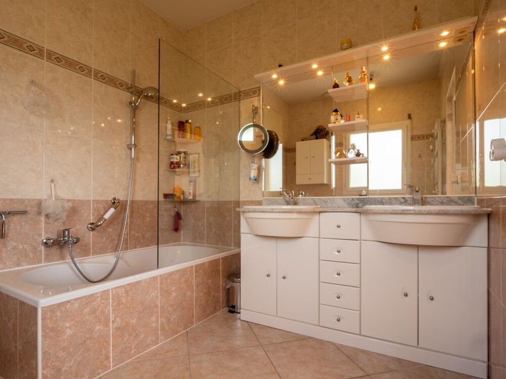 à vendre  Maison Vétraz-Monthoux (74100)