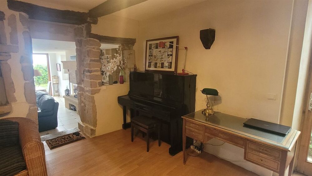 à vendre  Maison Saint-Loup (69490)
