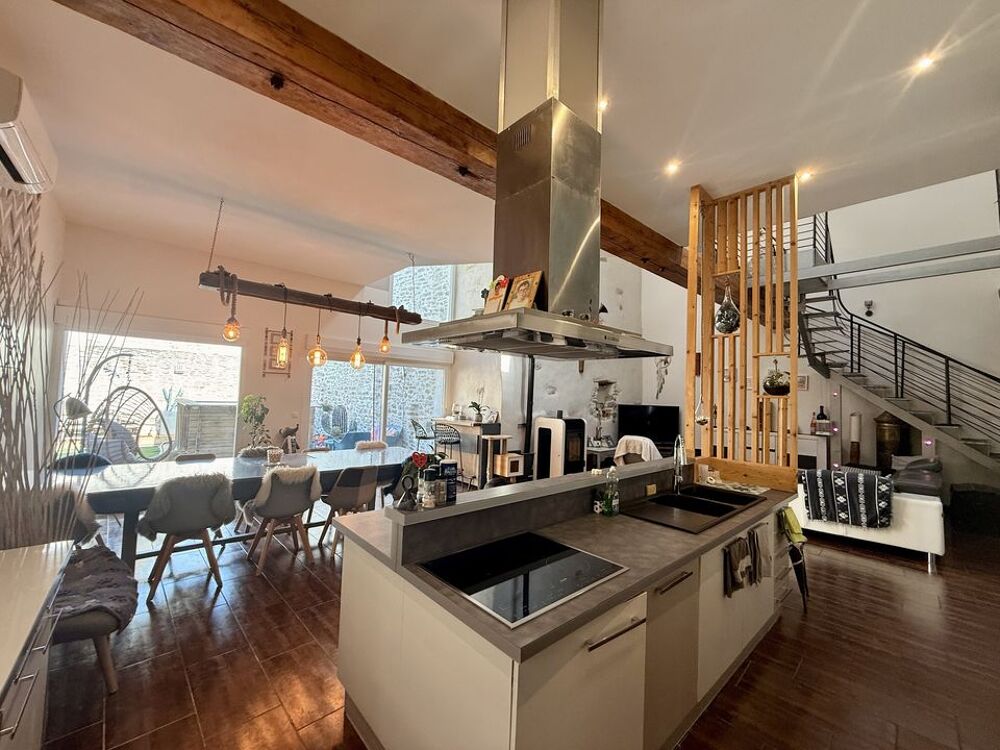 Vente Maison Loft de village de 170 m² avec jardin et piscine Trausse