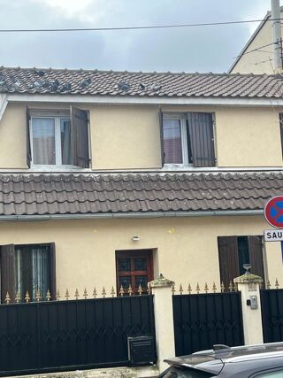  Maison  vendre 8 pices 400 m