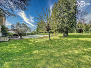  Maison  vendre 14 pices 400 m