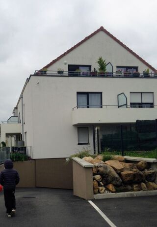  Appartement à louer 3 pièces 66 m²