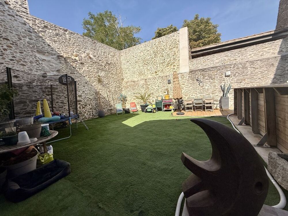 Vente Maison Loft de village de 170 m² avec jardin et piscine Trausse