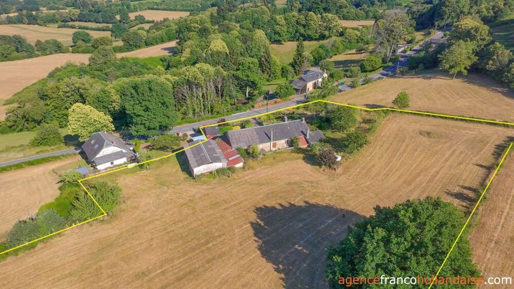 Surélevée, avec eau, dépendances et terrain