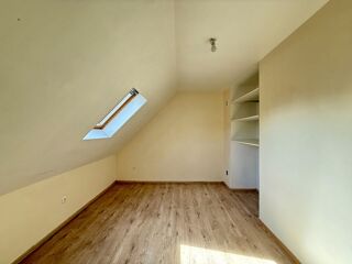  Maison à louer 6 pièces 91 m²