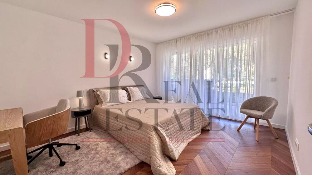 � vendre  Appartement Roquebrune-Cap-Martin (06190)