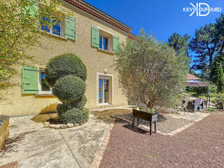  Maison  vendre 11 pices 225 m