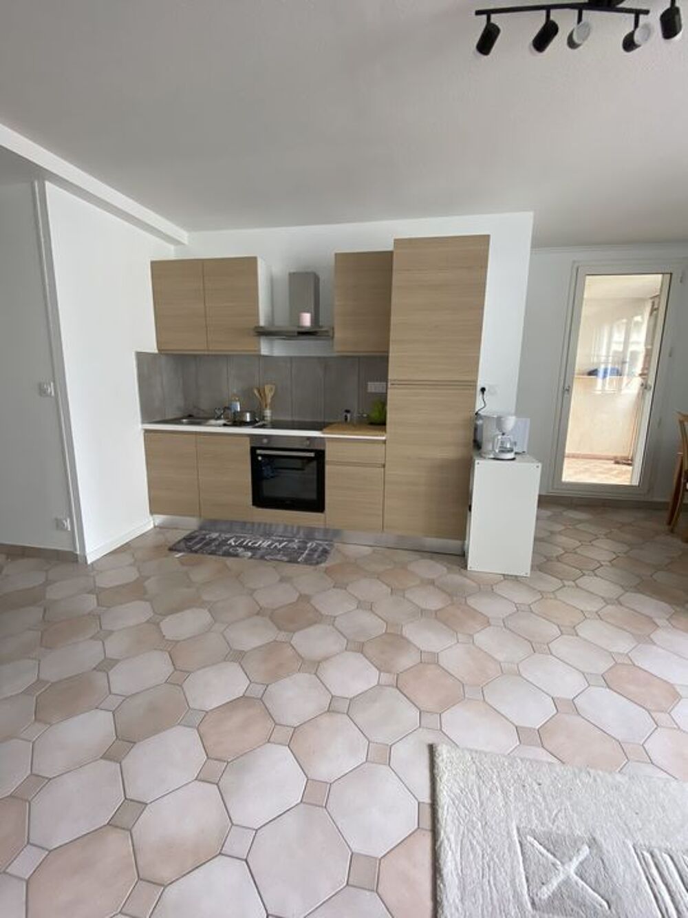 Location Appartement CHAMBRE EN COLOCATION LYON 7ème PROCHE METRO DEBOURG Lyon 7