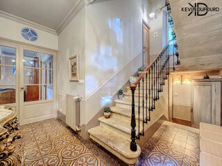  Maison  vendre 8 pices 220 m
