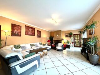  Maison � vendre 9 pi�ces 313 m�