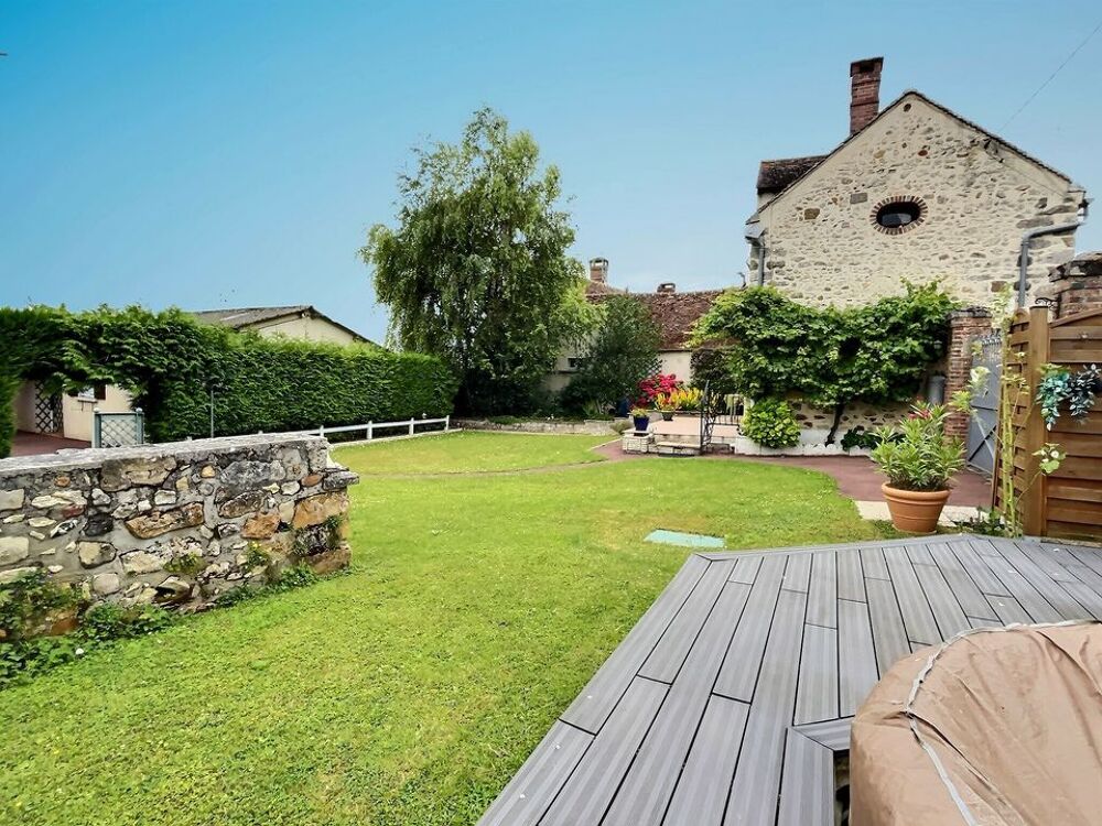 Ensemble immobilier 2 maisons et hangar- Donnemarie-Dontilly-