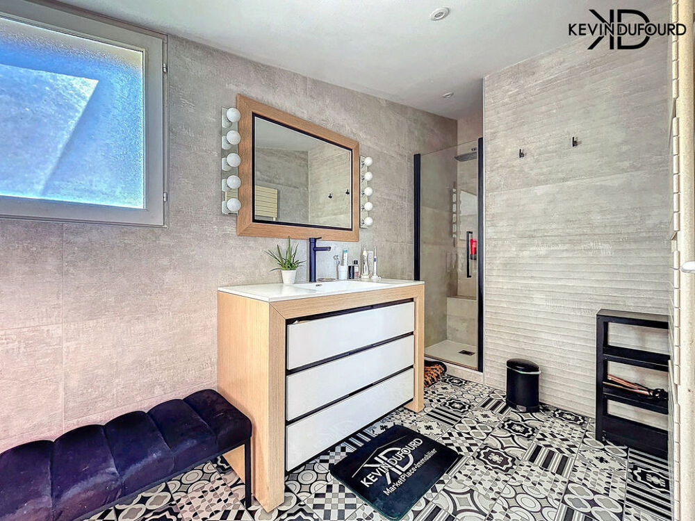 � vendre  Maison Saint-�tienne-de-Fontbellon (07200)