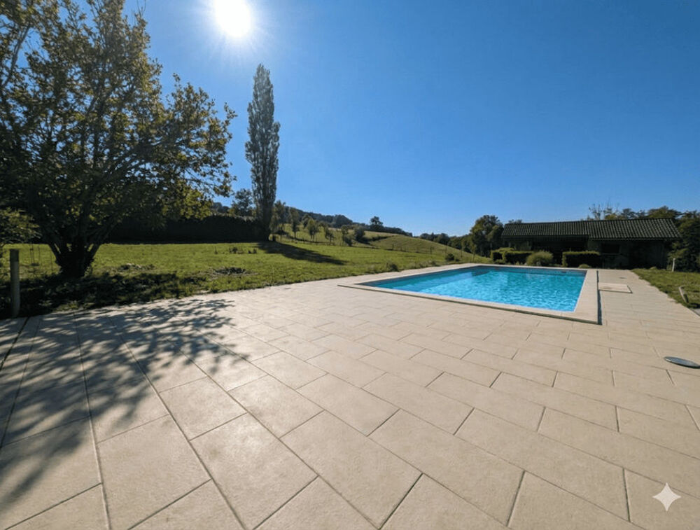 Vente Maison MAISON AVEC PISCINE ET DEPENDANCES Rochefort