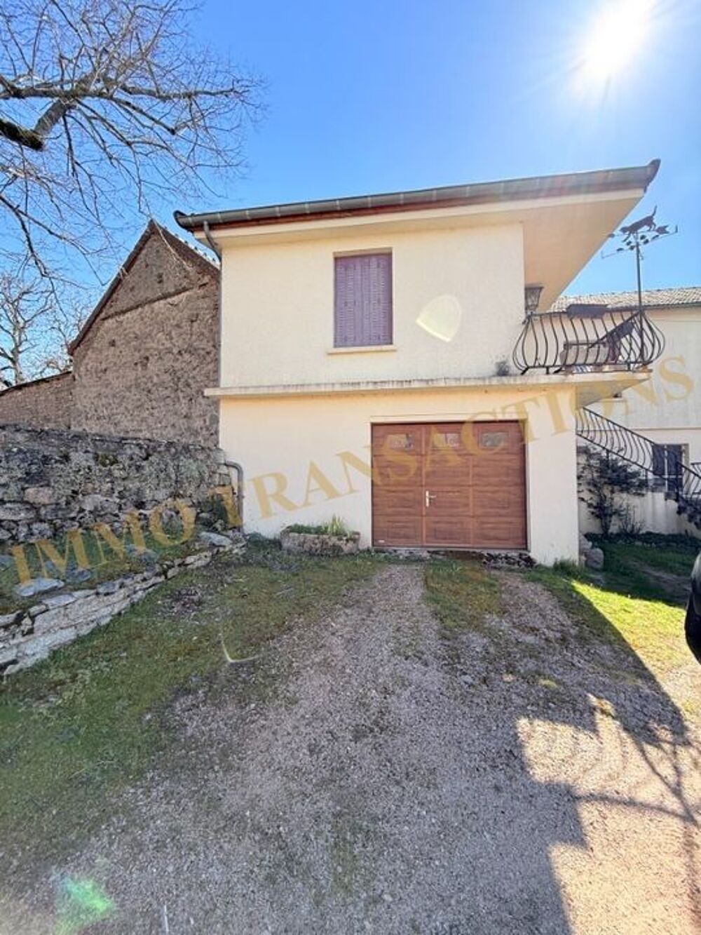 Vente Maison Maison de village avec garage et jardin La roche-en-brenil