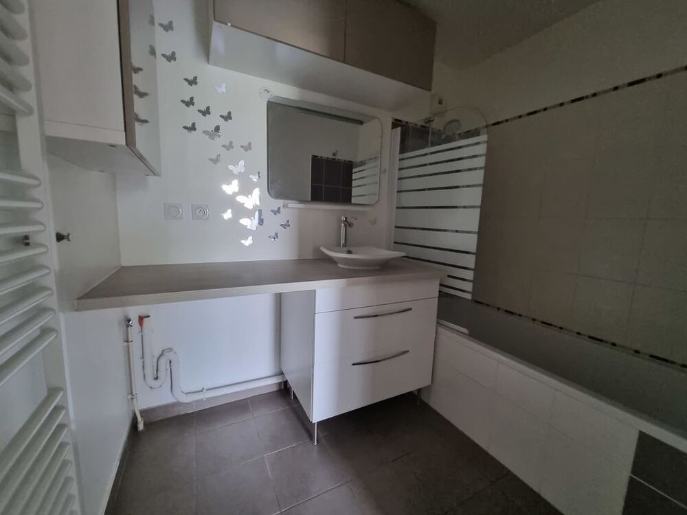 Location Appartement Appartement 3 pièces 66 m² et sa terrasse Melun