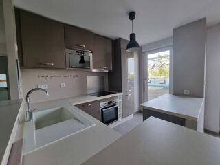  Appartement à louer 3 pièces 66 m²