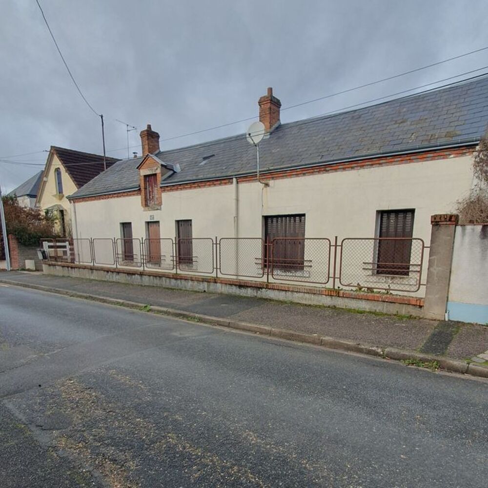 Vente Maison LONGERE 128M2 4 CHAMBRES 1167M2  TERRAIN EN PLEIN CENTRE Orléans