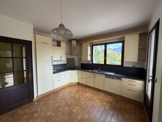  Maison � vendre 6 pi�ces 207 m�