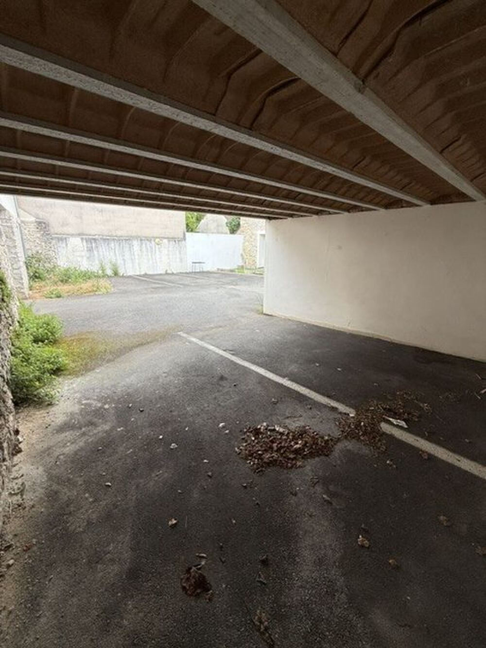 Location Parking/Garage A louer - 2 places de parking couvertes Etampes