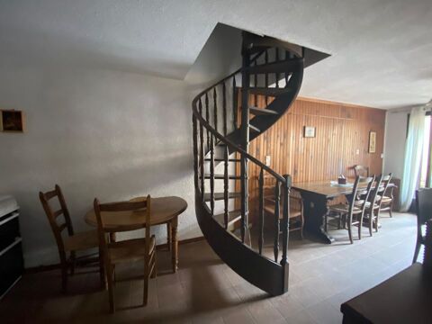   Belle maison de village et sa cour privative Maison - 5 pi�ce(s) - 90 m�