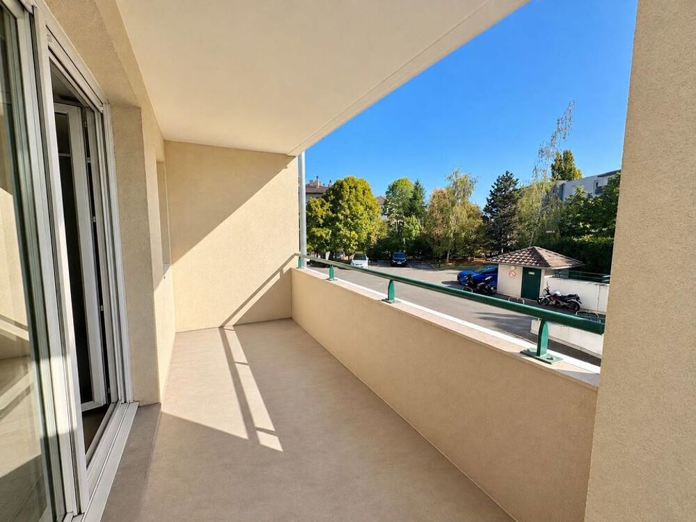 Vente Appartement ANNEMASSE - T2 39 m² RÉNOVÉ AVEC TERRASSE 7 m², PISCINE, Annemasse