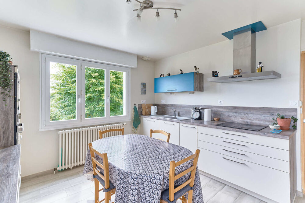 Vente Maison Maison familiale aux volumes généreux à La Pommeraye, un La pommeraye
