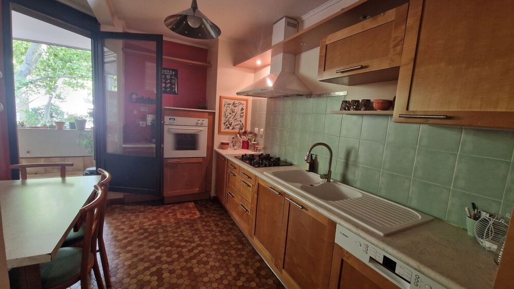 Vente Appartement CHARMANT APPARTEMENT T4 AVEC GARAGE ET CAVE LYON 7ème Lyon 7