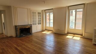  Appartement à louer 4 pièces 118 m²