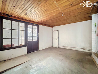  Immeuble à vendre 5 pièces 150 m²