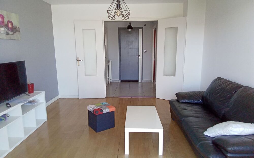 Location Appartement CHAMBRE MEUBLÉE EN COLOCATION - VILLEURBANNE - MÉTRO FLACHET Villeurbanne