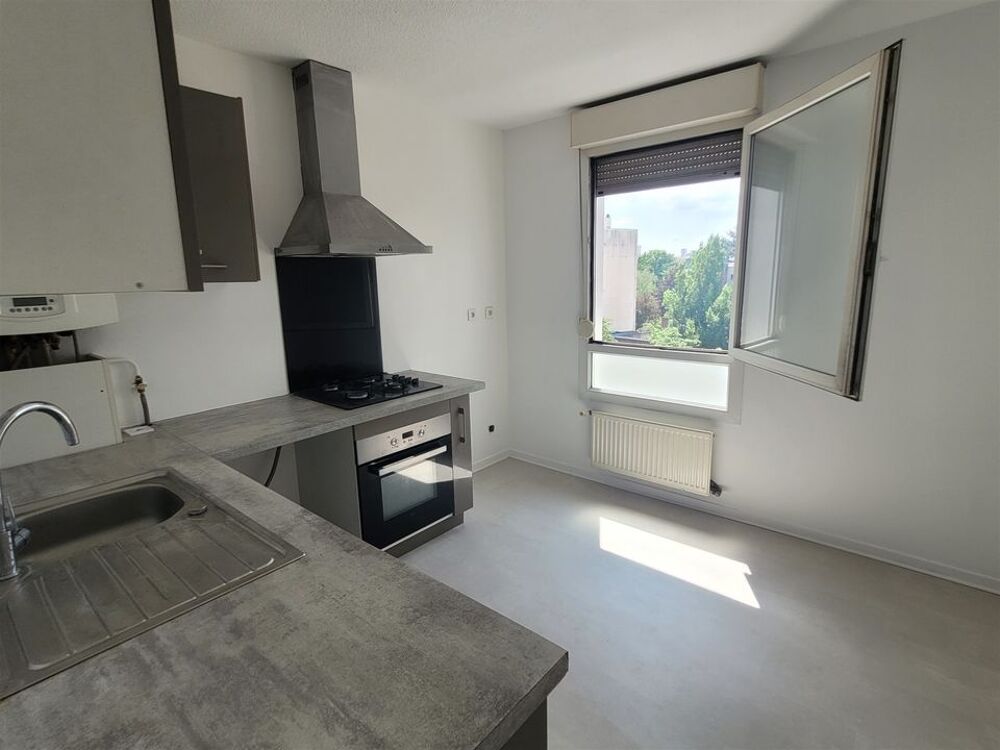 Location Appartement T3 de 67m² à Fontaines-sur-Saône + balcon de 12 m² + box de Fontaines-sur-saône